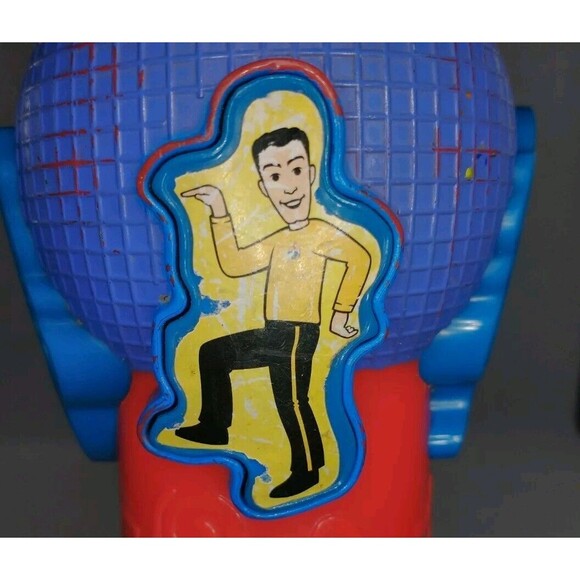 The Wiggles SING WITH ME Microphone - Spin Master Plays 8 Different Songs 2003 - Picture 2 of 11